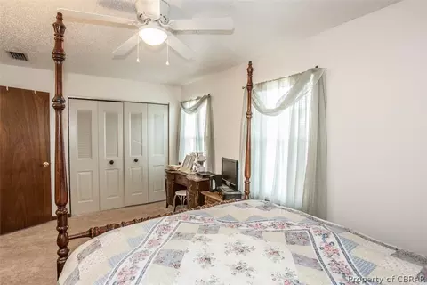 530 Hollomon Dr, Hampton, VA 23666 photo 15