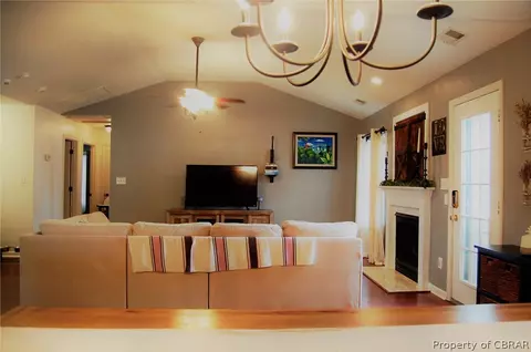 121 Treslyn Trce, Hampton, VA 23666 photo 5