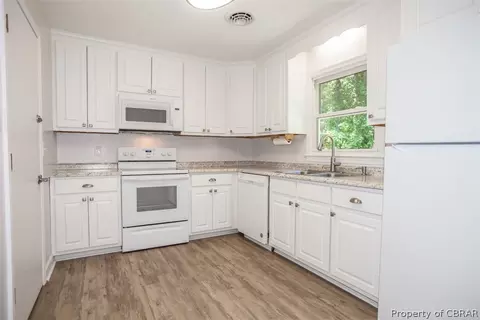 4475 Aberdeen Dr, Gloucester, VA 23061 photo 13