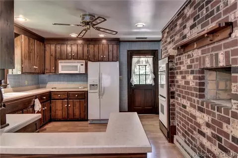 102 Pinepoint Rd, Williamsburg, VA 23185 photo 10