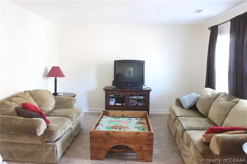 4 Pasadena Ct, Hampton, VA 23669 photo 3