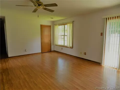 3330 Pine Grove Rd, Gloucester, VA 23061 photo 6