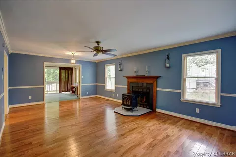 7232 Deer Run Dr, Gloucester, VA 23061 photo 2