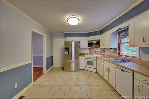 7232 Deer Run Dr, Gloucester, VA 23061 photo 8