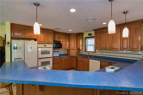 649 Plainview Rd, Topping, VA 23169 photo 8