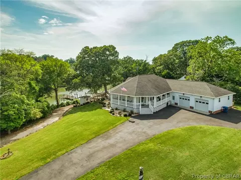 649 Plainview Rd, Topping, VA 23169 photo 1
