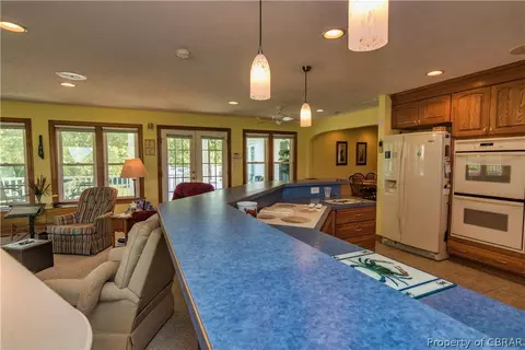 649 Plainview Rd, Topping, VA 23169 photo 9