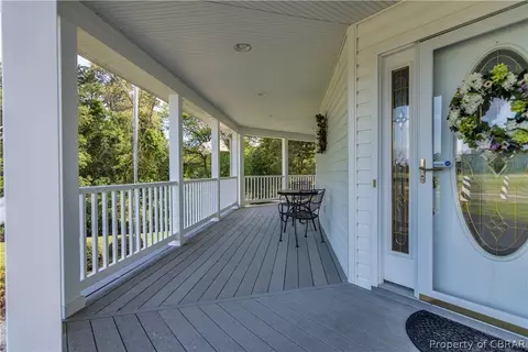 649 Plainview Rd, Topping, VA 23169 photo 6