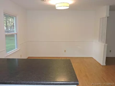 7602 Walnut Rd, Gloucester, VA 23061 photo 8