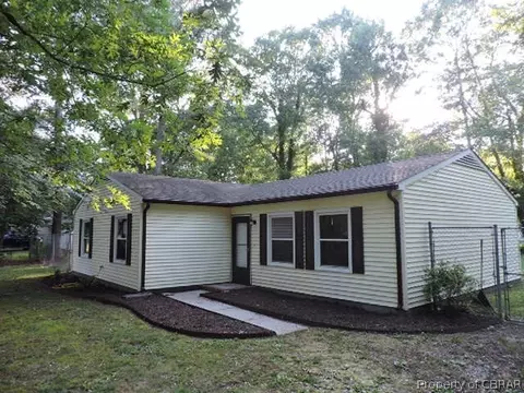7602 Walnut Rd, Gloucester, VA 23061 photo 1