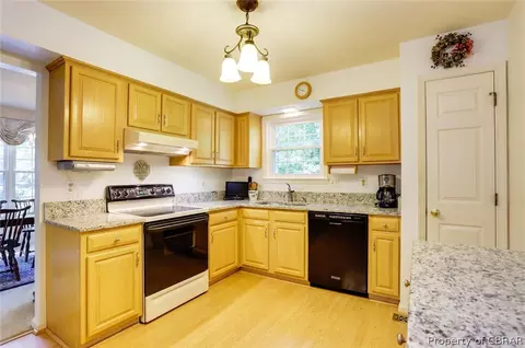 101 Granite Pl, Williamsburg, VA 23185 photo 10