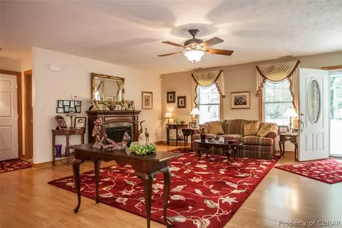 6441 Fleming Rilee Ln, Gloucester, VA 23061 photo 17