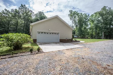 6441 Fleming Rilee Ln, Gloucester, VA 23061 photo 8