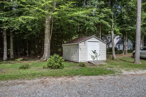 6441 Fleming Rilee Ln, Gloucester, VA 23061 photo 10