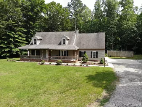 8097 Tranquil Dr, Gloucester, VA 23061 photo 1
