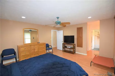 8448 Woodhaven Dr, Gloucester, VA 23061 photo 24