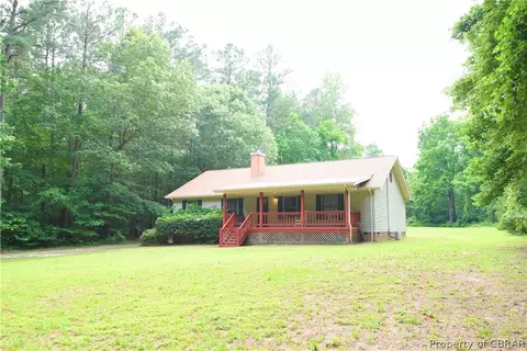 8448 Woodhaven Dr, Gloucester, VA 23061 photo 4