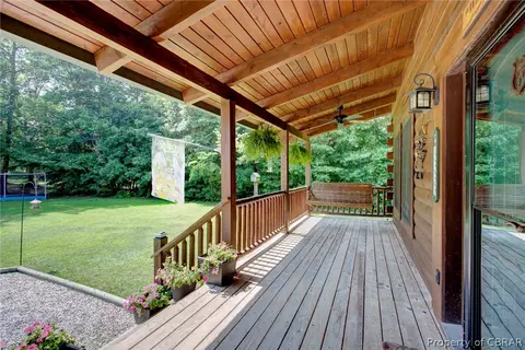 9333 Sheldon Ln, Gloucester, VA 23061 photo 7