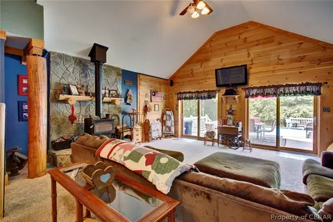 9333 Sheldon Ln, Gloucester, VA 23061 photo 20