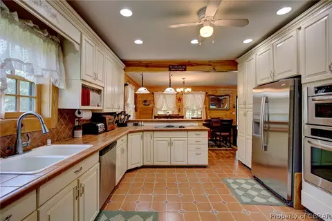 9333 Sheldon Ln, Gloucester, VA 23061 photo 16