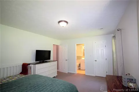 8821 Marlfield Rd, Gloucester, VA 23061 photo 12