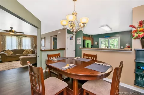 7366 Jeanne Dr, Gloucester, VA 23061 photo 12