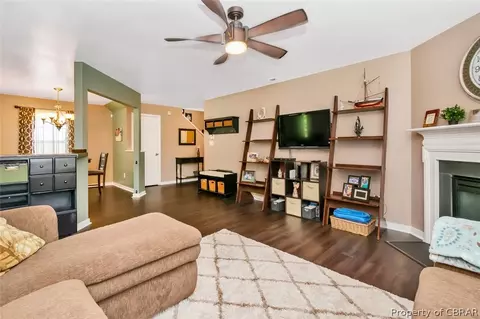 7366 Jeanne Dr, Gloucester, VA 23061 photo 8