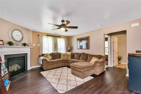 7366 Jeanne Dr, Gloucester, VA 23061 photo 6