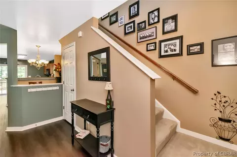 7366 Jeanne Dr, Gloucester, VA 23061 photo 4