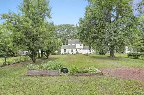310 Manteo Ave, Hampton, VA 23661 photo 2