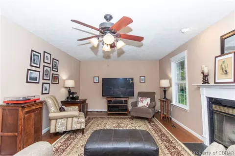 4966 Elizabeth Ln, Gloucester, VA 23061 photo 17