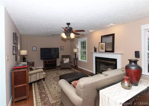 4966 Elizabeth Ln, Gloucester, VA 23061 photo 16