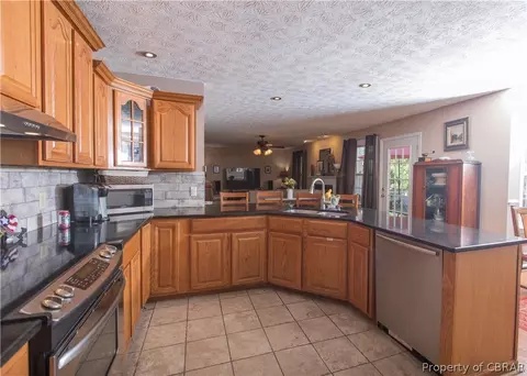 4966 Elizabeth Ln, Gloucester, VA 23061 photo 20