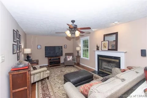 4966 Elizabeth Ln, Gloucester, VA 23061 photo 14
