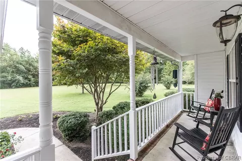 4966 Elizabeth Ln, Gloucester, VA 23061 photo 5