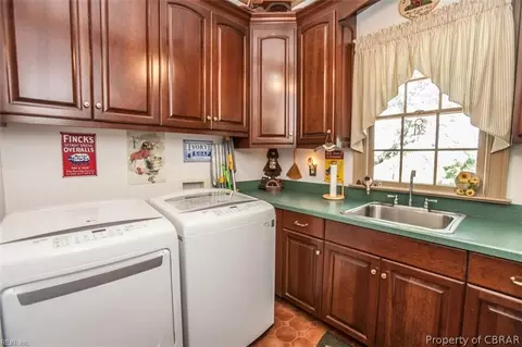 10848 Harcum Rd, Gloucester, VA 23061 photo 34