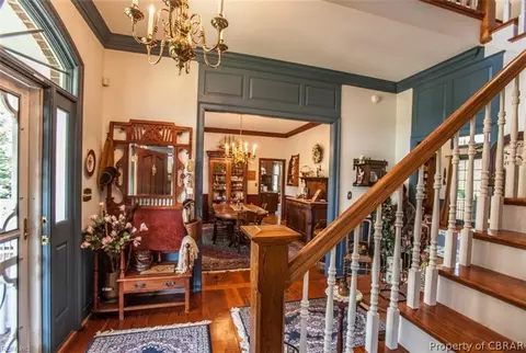 10848 Harcum Rd, Gloucester, VA 23061 photo 3