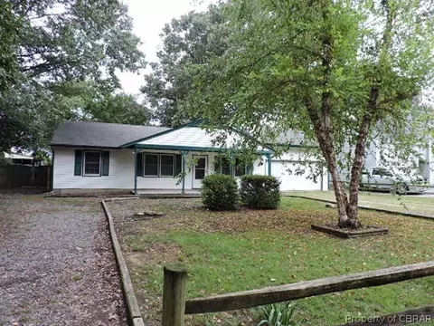 7499 Dehardit Ave, Gloucester Point, VA 23062 photo 2