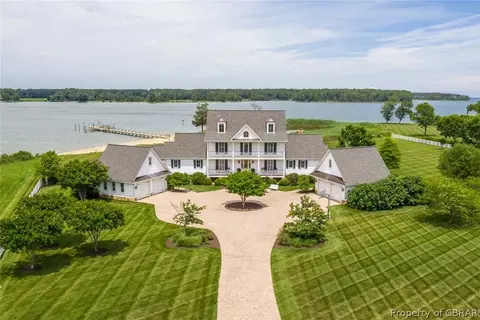 77 Bellows Lndg E, White Stone, VA 22578 photo 1
