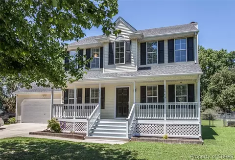 6837 Magnolia Dr, Gloucester, VA 23061 photo 1