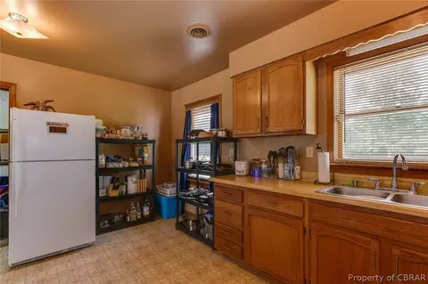 9406 Dutton Rd, Dutton, VA 23050 photo 12