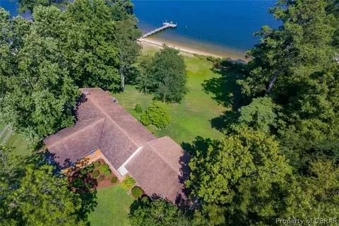 162 Chiltons Point Rd, Lancaster, VA 22503 photo 2