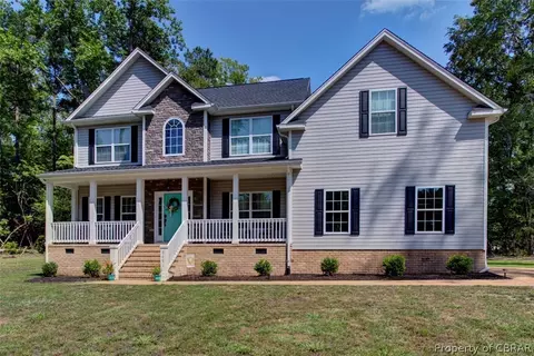 8481 Patrick Henry Way, Gloucester, VA 23061 photo 2
