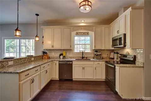 8481 Patrick Henry Way, Gloucester, VA 23061 photo 10