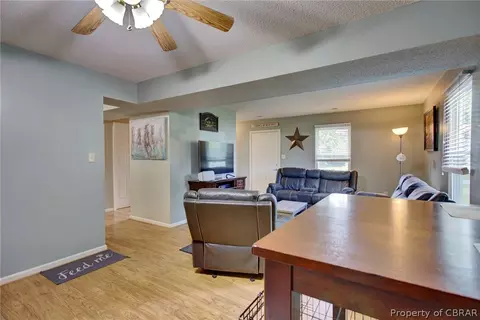 6819 Magnolia Dr, Gloucester, VA 23061 photo 5