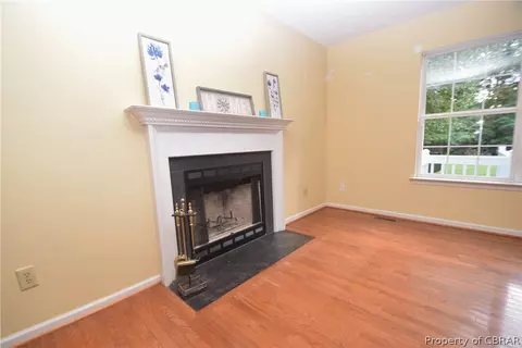 8443 Kitchener Dr, Gloucester, VA 23061 photo 14