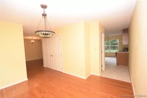 8443 Kitchener Dr, Gloucester, VA 23061 photo 12