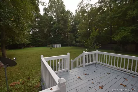8443 Kitchener Dr, Gloucester, VA 23061 photo 21