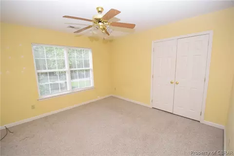8443 Kitchener Dr, Gloucester, VA 23061 photo 29