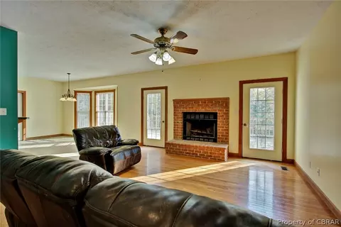 7914 Snow Haven Ln, Gloucester, VA 23061 photo 7